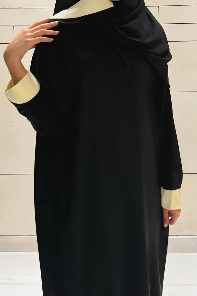 Half Bisht with Yellow Butter Rounded Cuffs