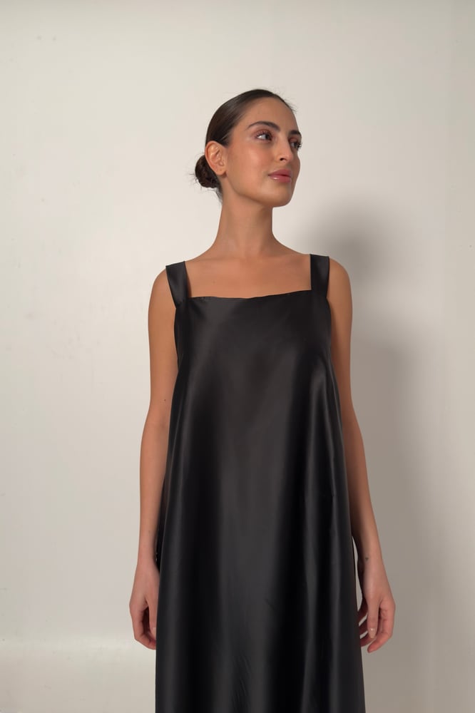Black Under Abaya Dress with Sleeveless Design