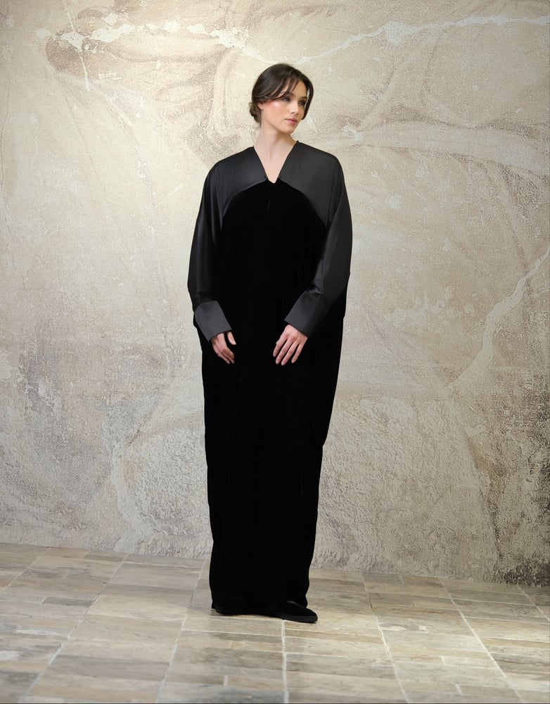 Bisht Black Velvet with Black Silk