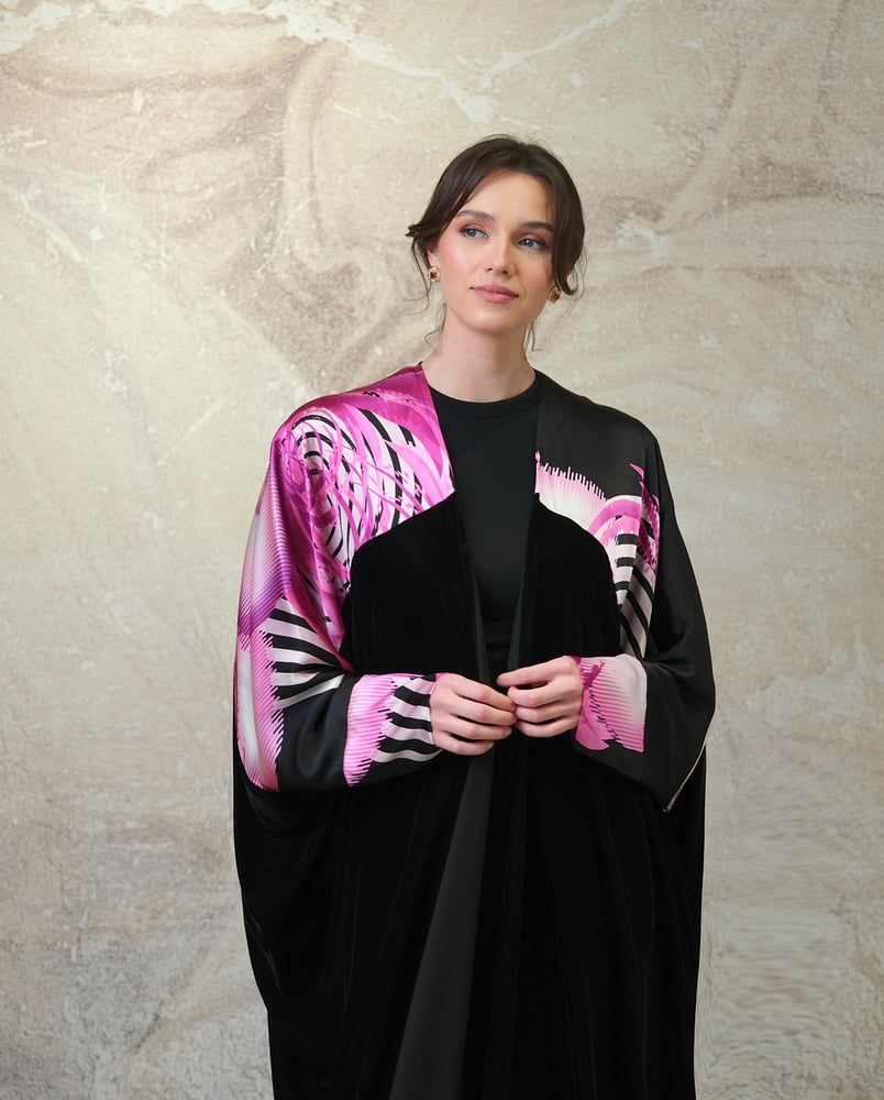 Bisht Black Velvet with Pure Black Fuchsia-Printed Silk
