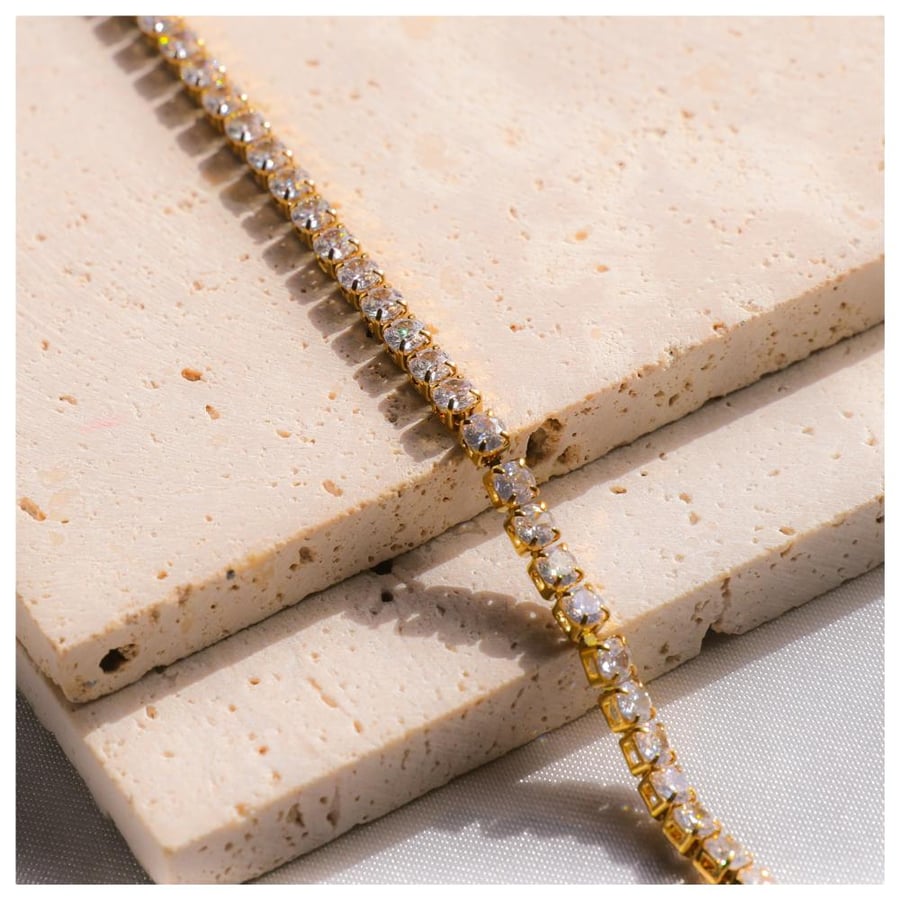 Tennis bracelet