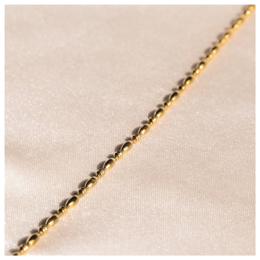 Round beads necklace