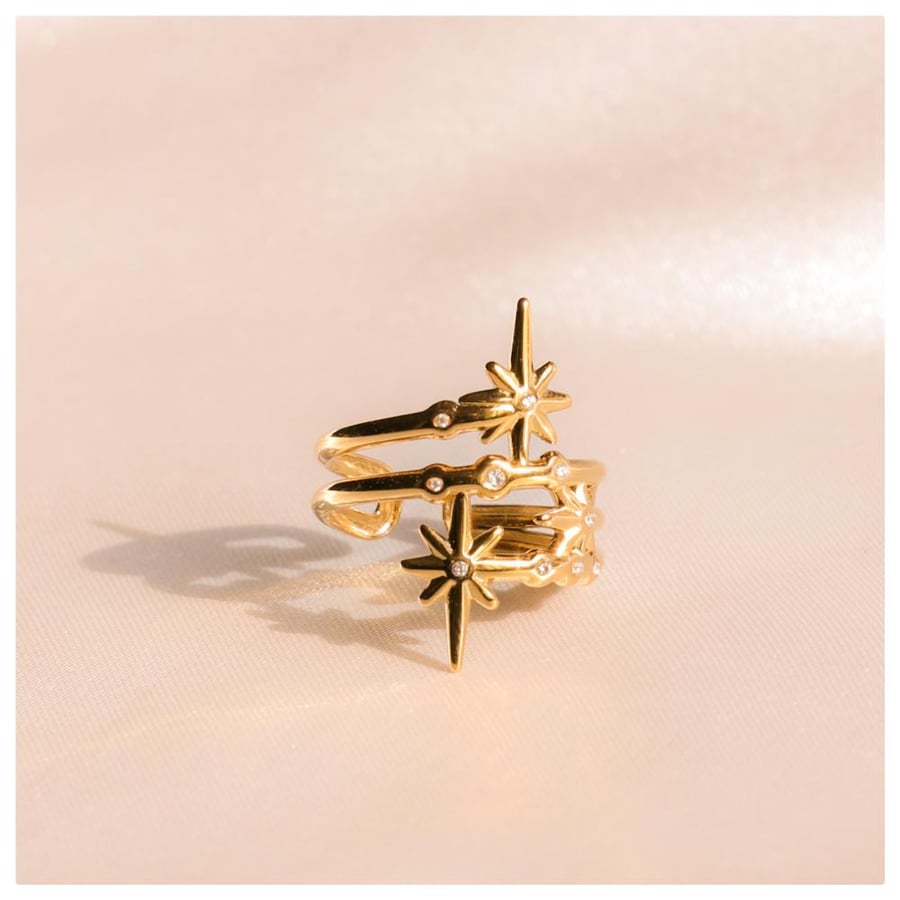 Point star ring