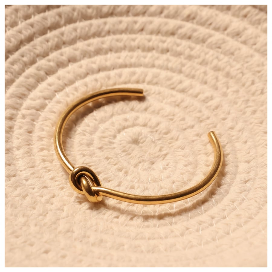 Knot Bracelet
