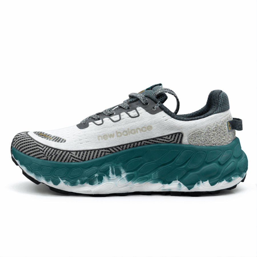 New Balance Fresh Foam X More Trail – أبيض وأخضر داكن
