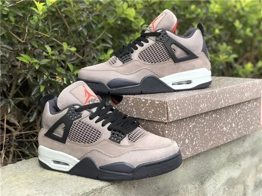 Air Jordan 4 “Taupe Haze”