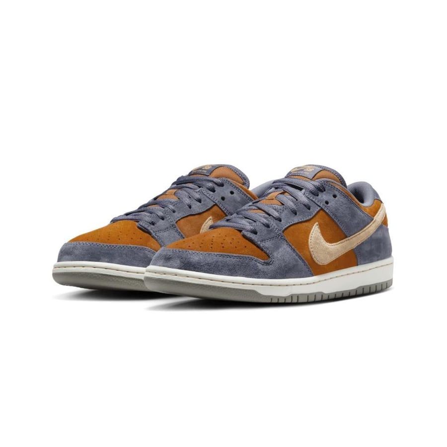 Nike SB Dunk 'Light Carbon Monarch