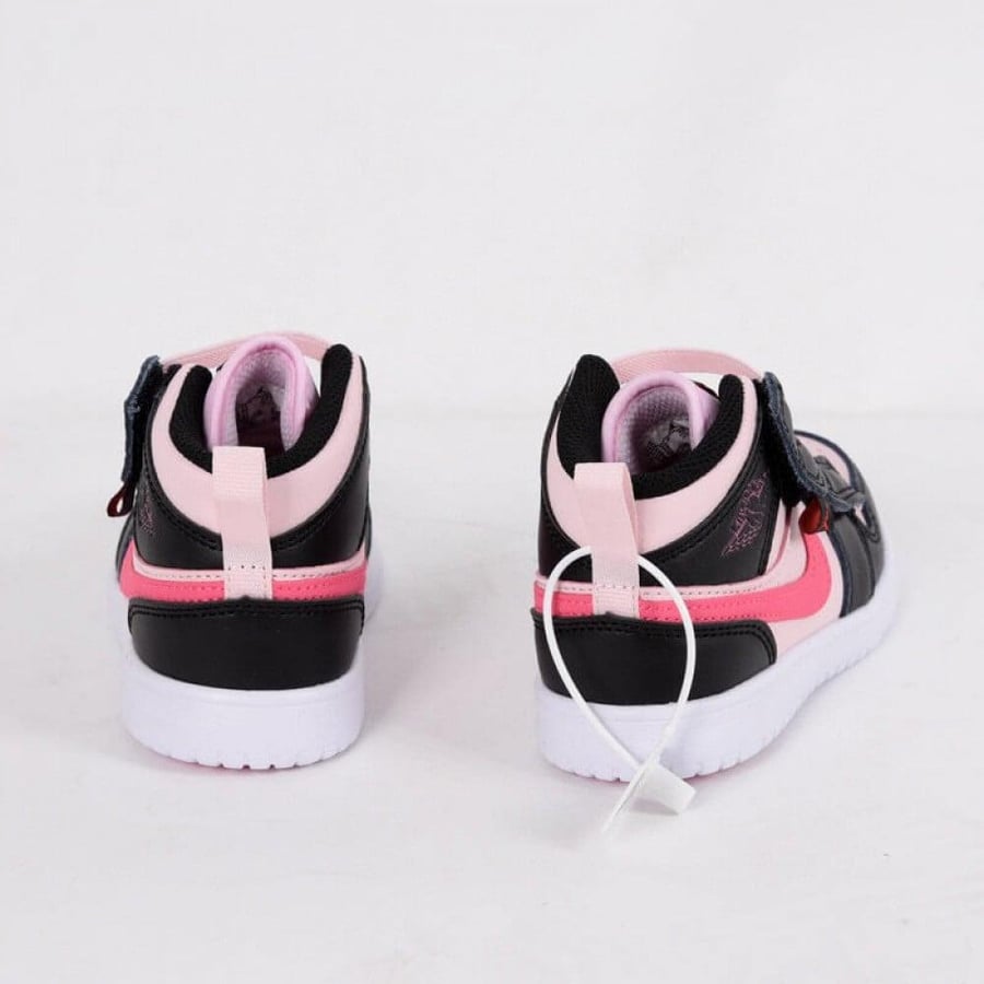 Nike Jordan 1 اطفال