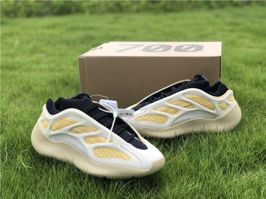 Yeezy Boost 700 V3 'Safflower' | سافلوار