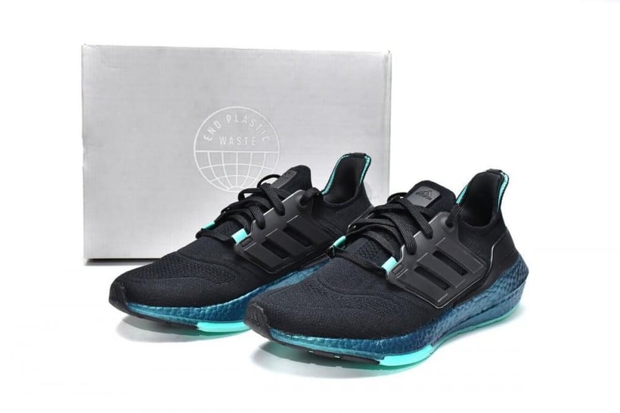 adidas Ultra Boost 2022 Core Black