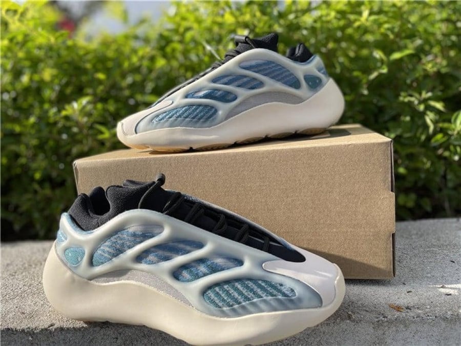 Yeezy Boost 700 V3 'Kyanite' | كيانيت