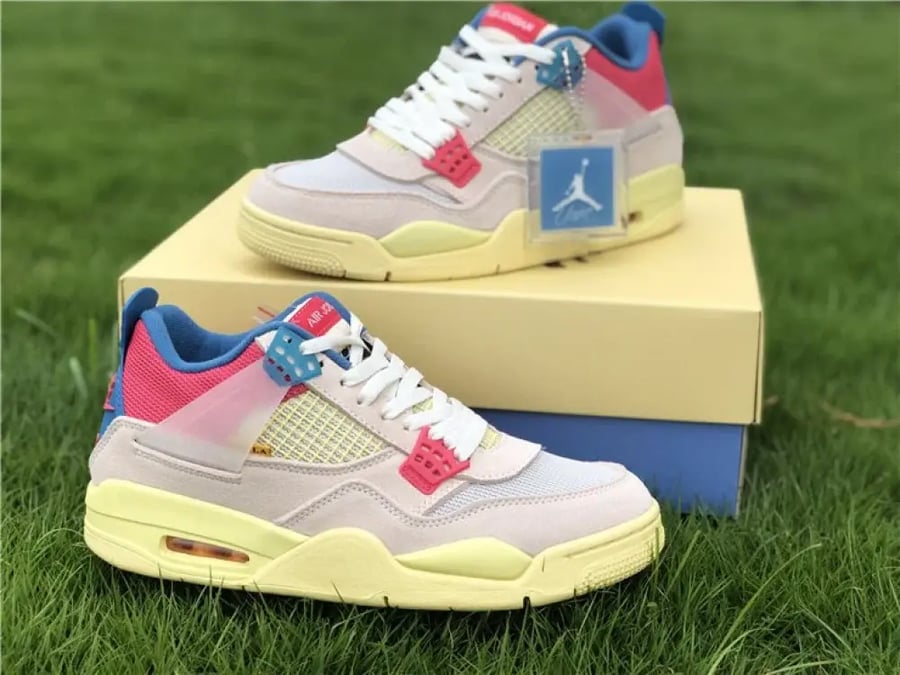 Air Jordan 4 Retro Union Guava Ice