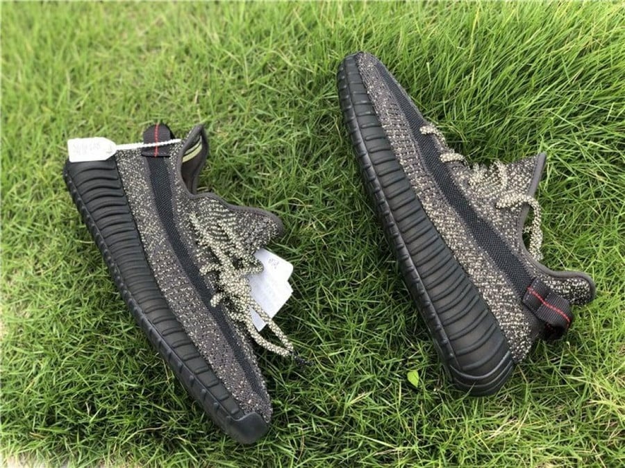 Yeezy Boost 350 V2 'Black' (Reflective) | بلاك عاكس كامل