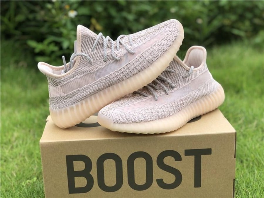 Yeezy Boost 350 V2 'Synth' | سينث عاكس