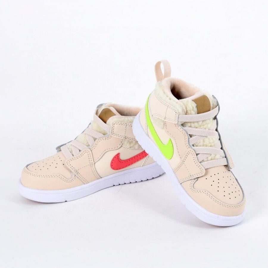 Nike Jordan 1 اطفال