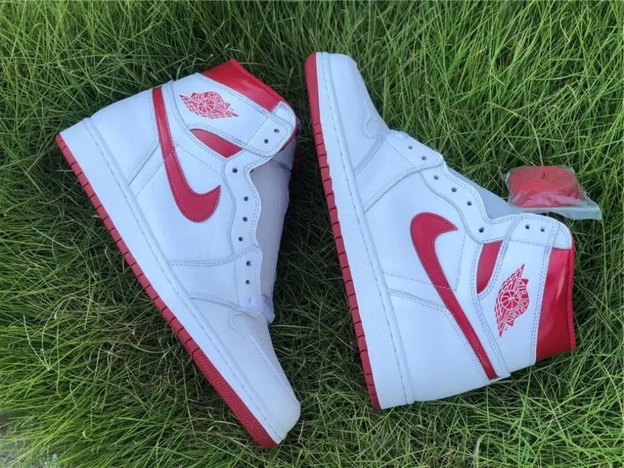 Air Jordan 1 “Metallic Red”