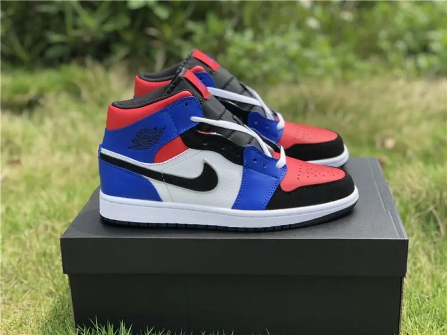 Air Jordan 1 Mid top 3