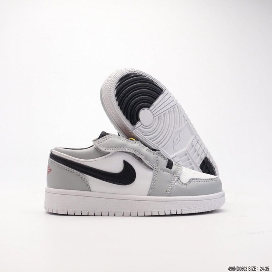 Nike Jordan 1 اطفال