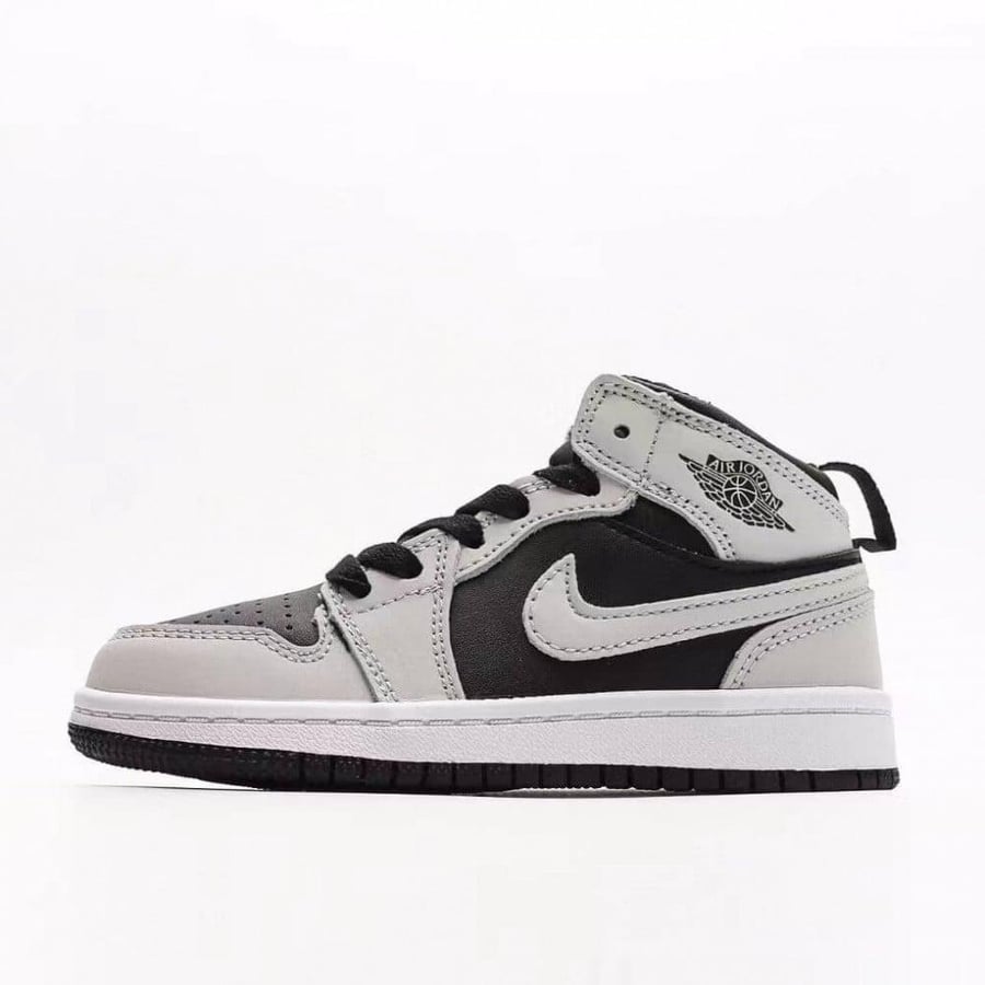 Nike Jordan 1 اطفال