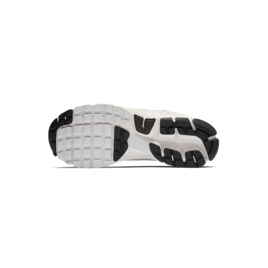 Nike VOMERO 5 "Vast Grey"