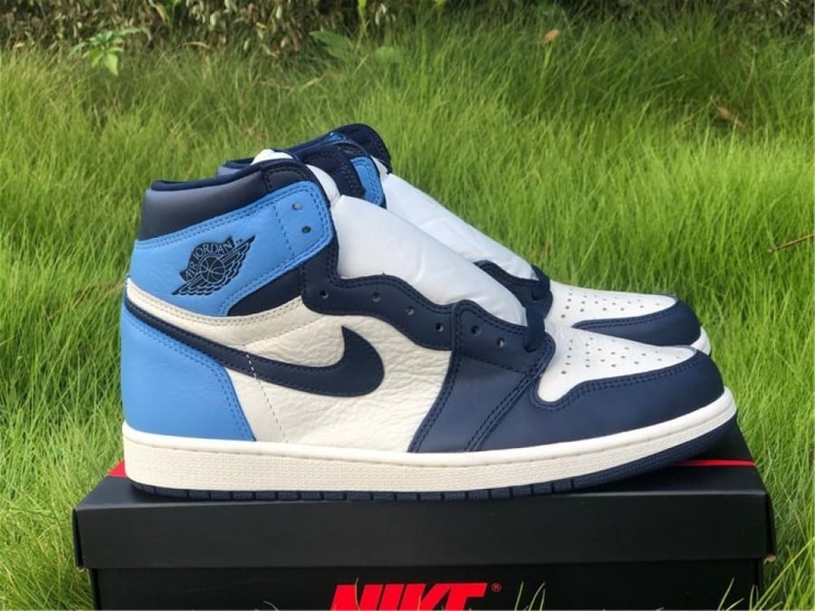 Air Jordan 1 Retro High Obsidian