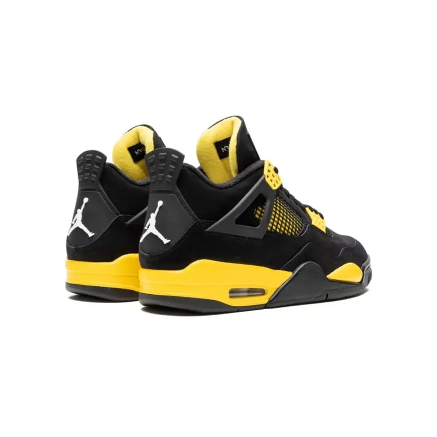 Air Jordan 4 Thunder