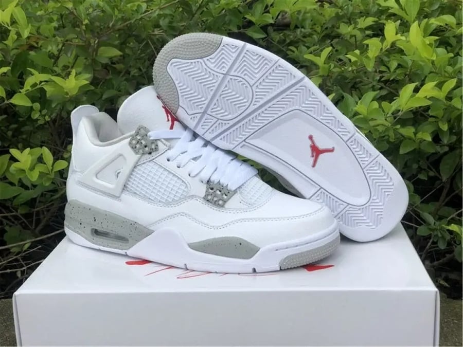 Air Jordan 4 Retro 'White Oreo'