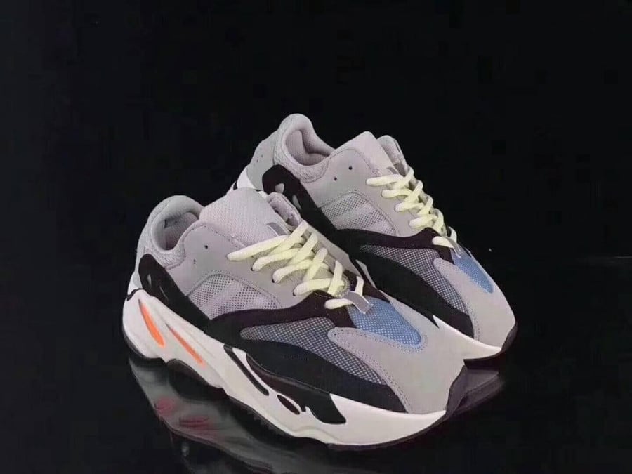 Yeezy Boost 700 'Wave Runner' Kids اطفال