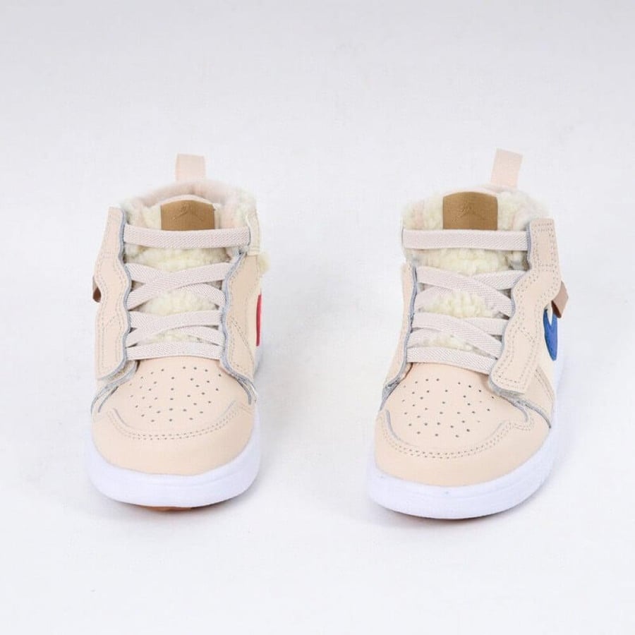 Nike Jordan 1 اطفال