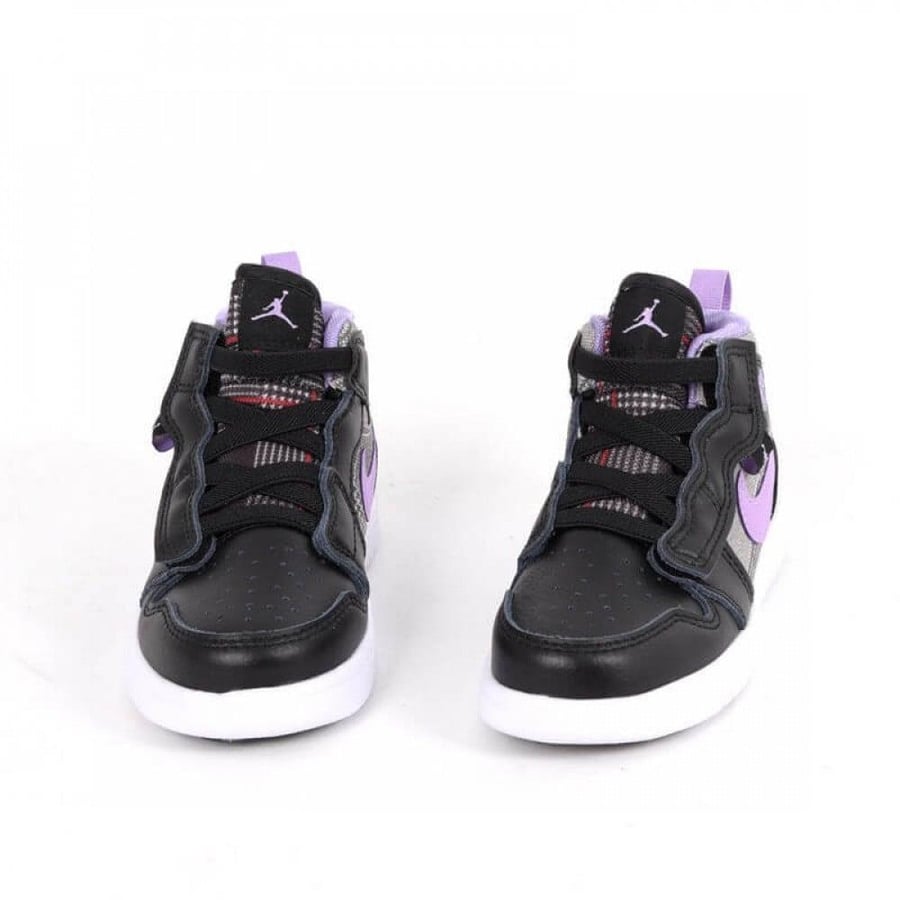 Nike Jordan 1 اطفال