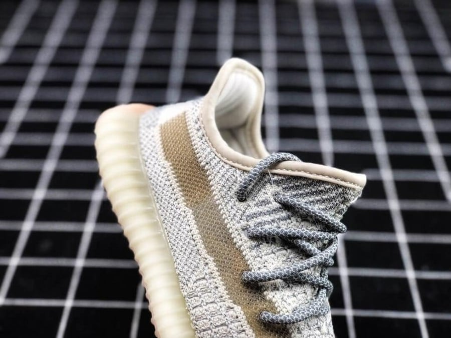 Yeezy Boost 350 V2 'Lundmark' Kids اطفال