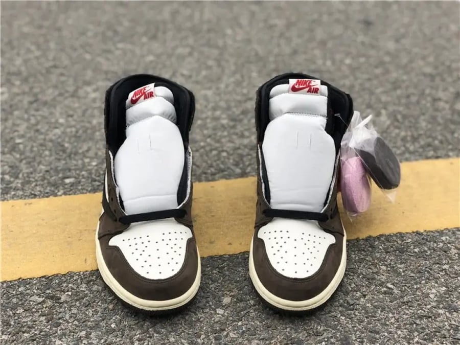 Air Jordan 1 HIGH SP "Travis Scott x Fragment"