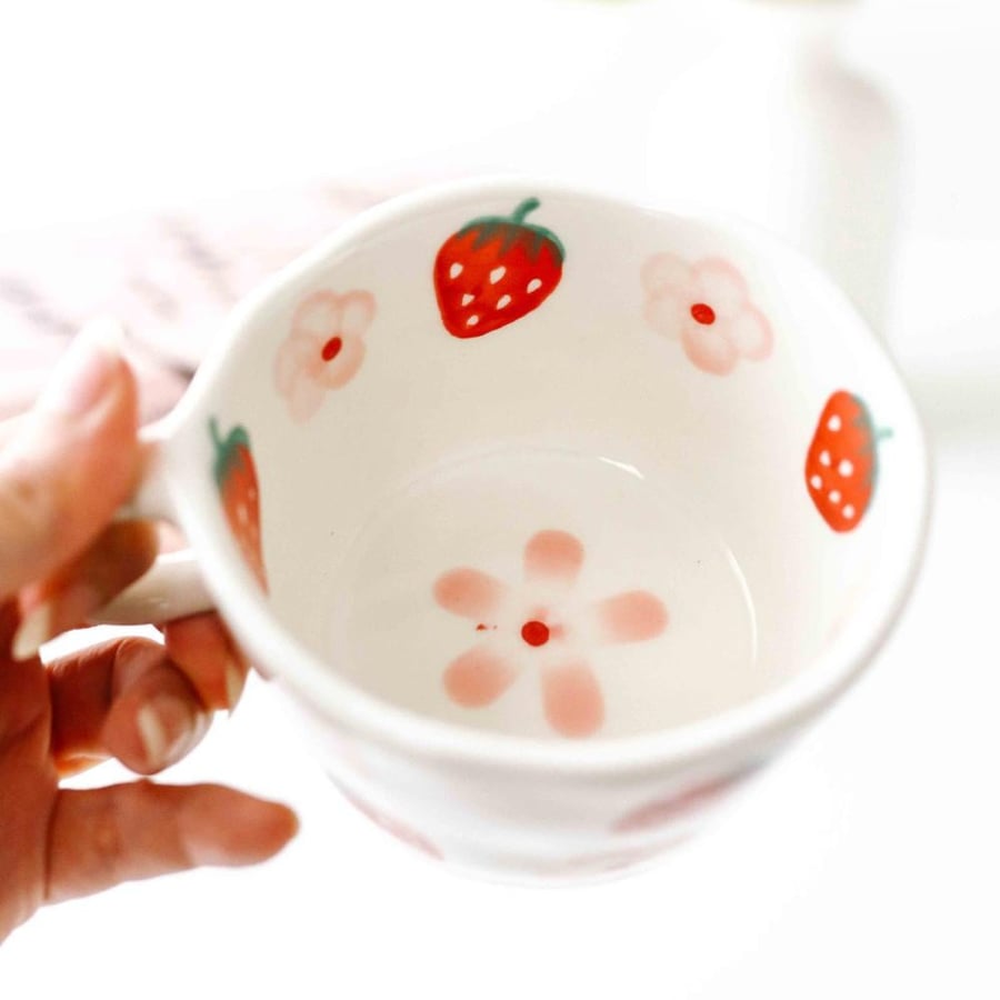 كوب قهوة Strawberry