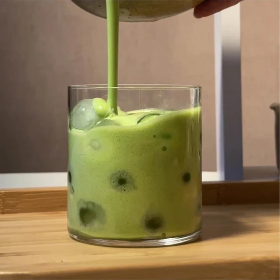 كبسولات ماتشا تحتوي على ١٠ كبسولات درجة احتفاليه ( مناسبه لآلات نسبريسو)
