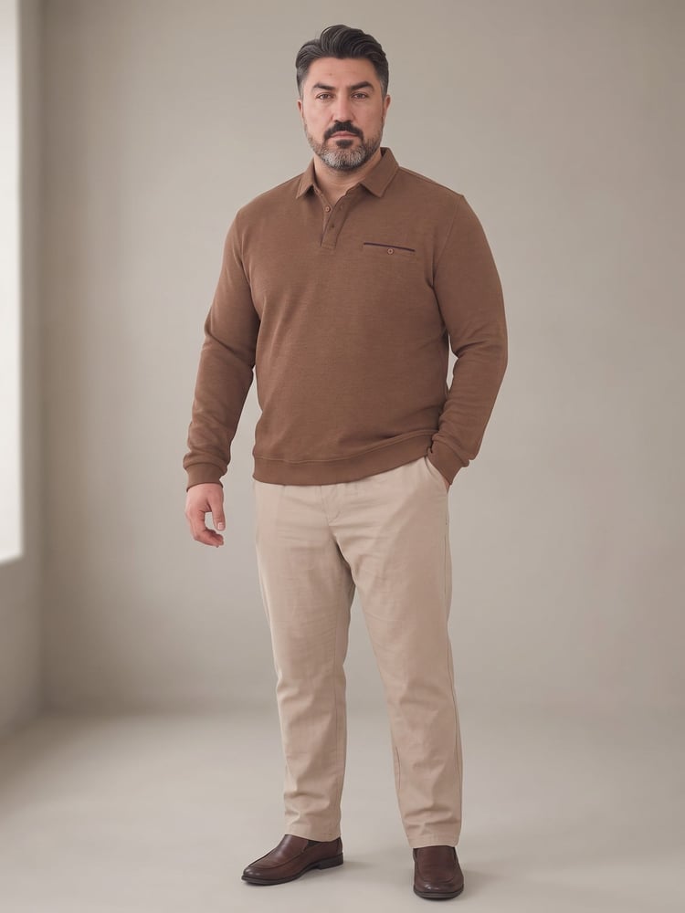 بلوفر بولو – Maccali –بني – محبوك تريكو – ياقة بولو بأزرار وجيب صدر – مقاسات 2XL-6XL – صنع في تركيا