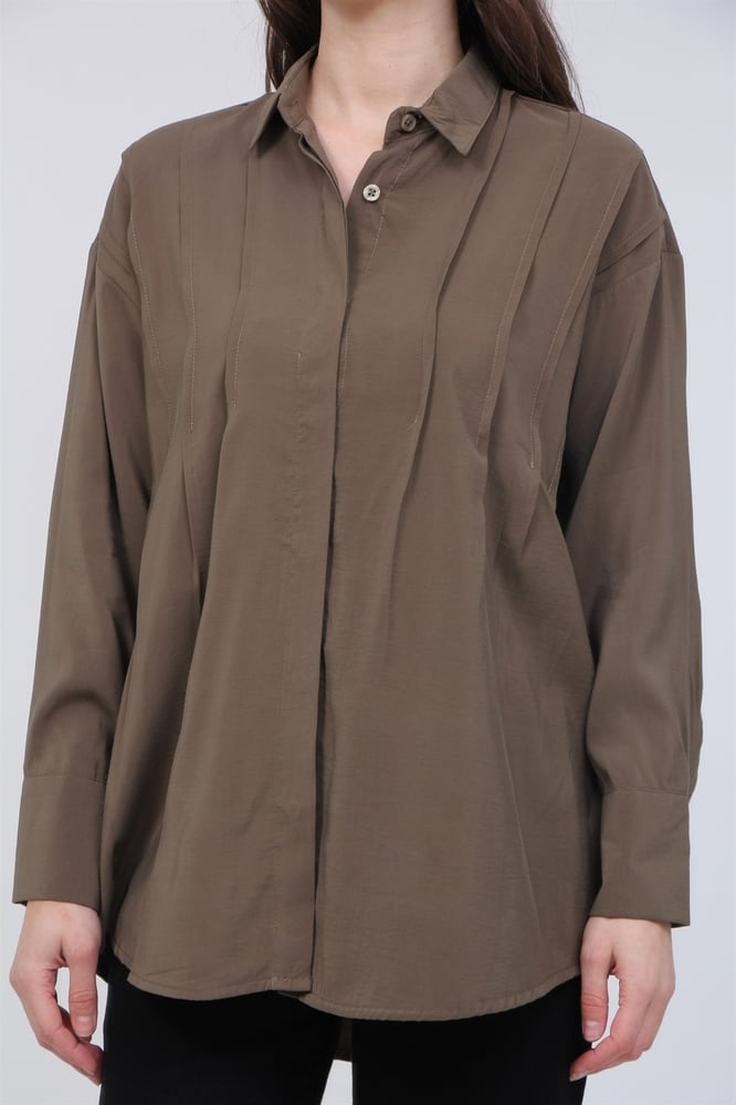 قميص نسائي – modacan toptan – بتفاصيل طيات أمامية – دبي كريب – كاكي – S-XL – صنع في تركيا