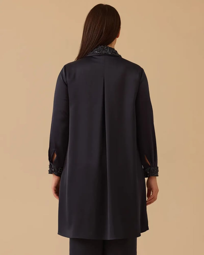 تونيك ساتان نسائي بمقاسات كبيرة مزين بالأحجار – secilstore – أزرق داكن – ساتان – 44، 46، 48، 50 – صنع في تركيا