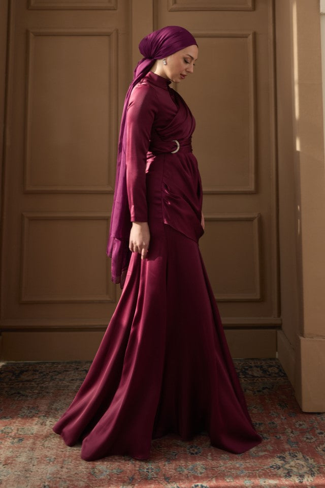 فستان سهرة نسائي – sureyyaistif – برغندي – كريب ساتان