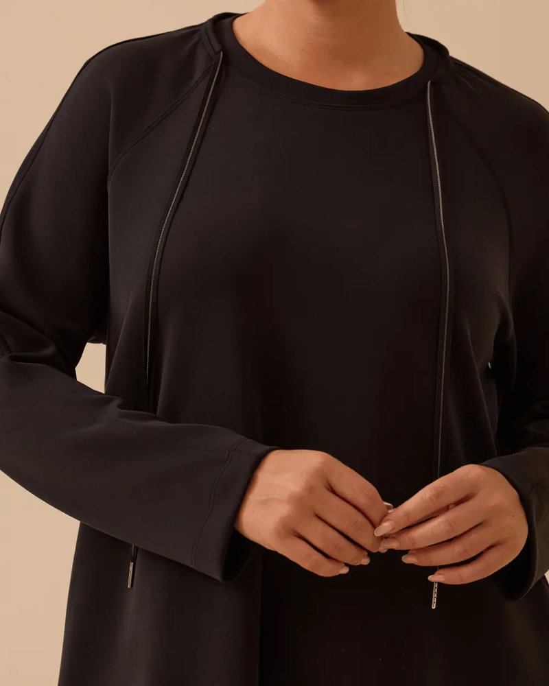 سويت شيرت نسائي – secilstore – أسود – كريب – رباط – بمقاسات كبيرة – 44، 46، 48، 50 – صنع في تركيا