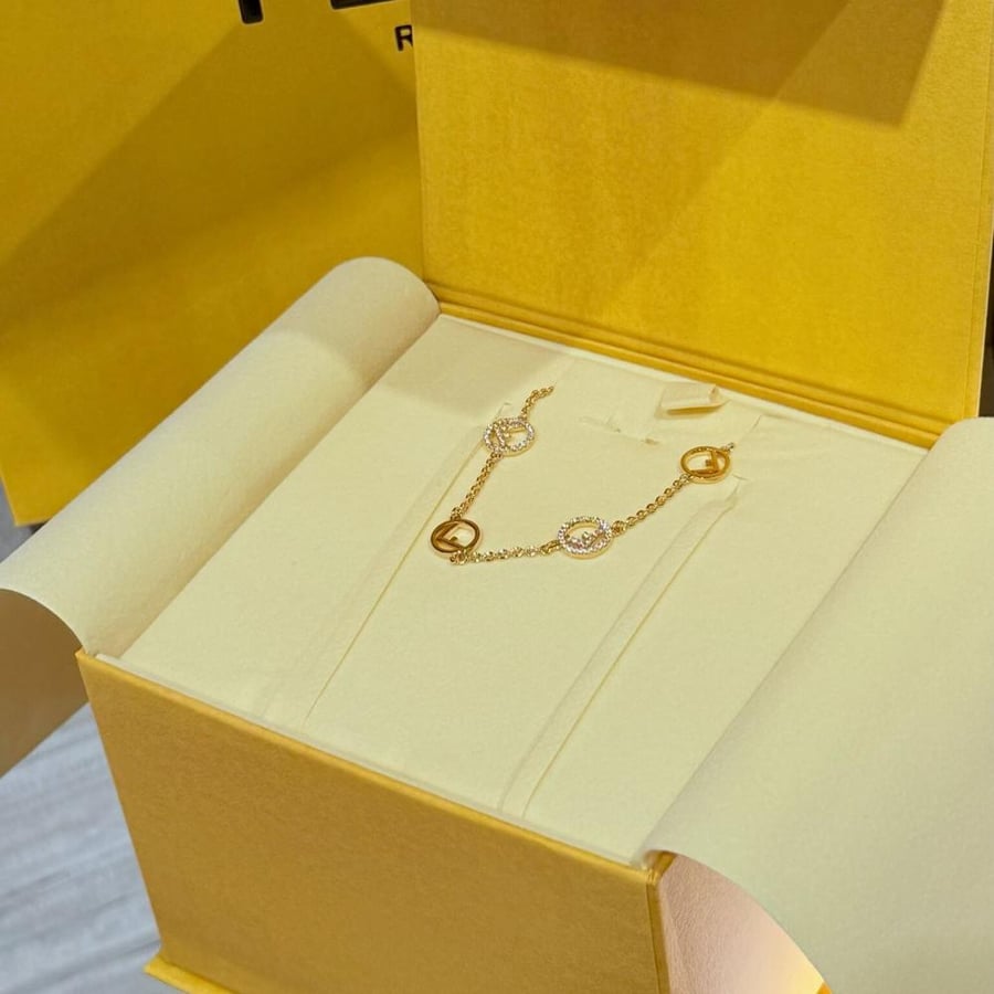سوار فندي الأصلي | Forever Fendi