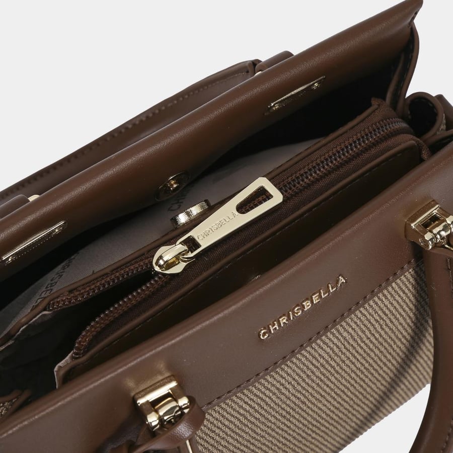 Small women's bag in brown