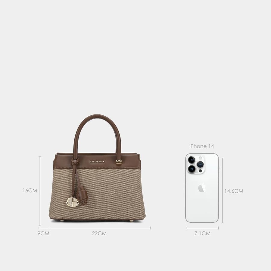 Small women's bag in brown