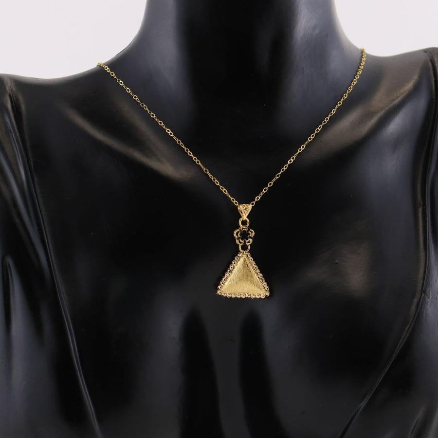 نصف طقم ذهب مثلث فاخر - عيار 21
