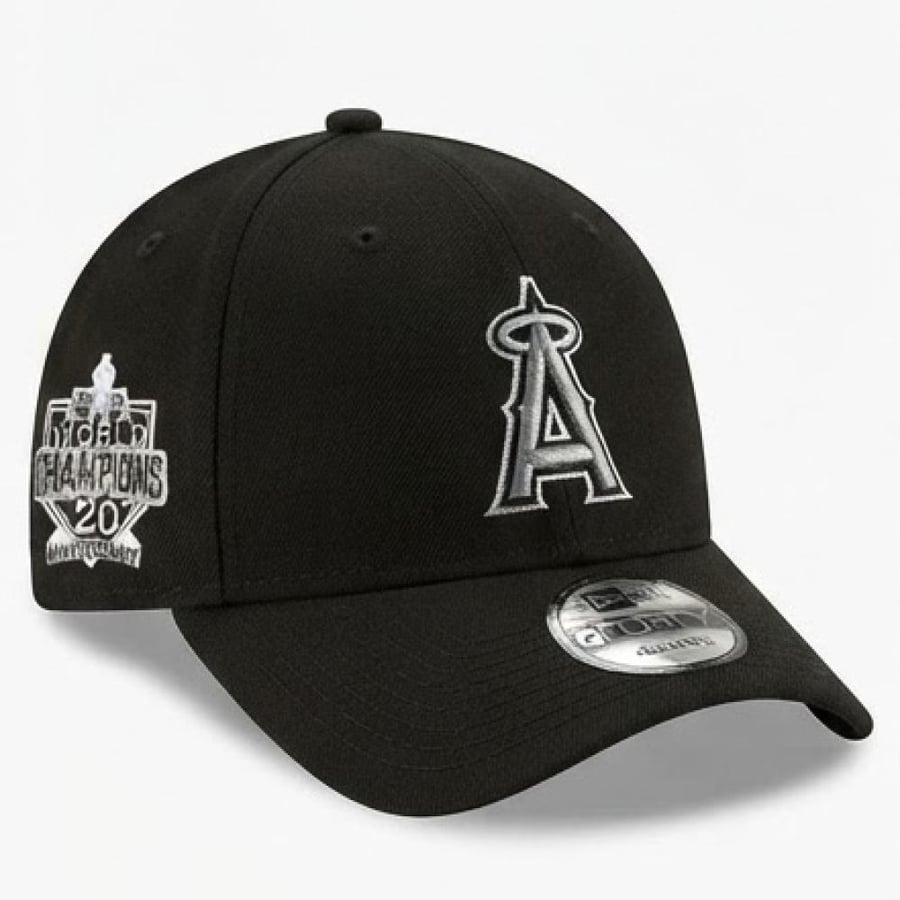 كاب "أناهايم آنجلز" الأسود - إصدار ذكرى 2002 (Black Anaheim Angels - 2002 Anniversary Edition Cap)