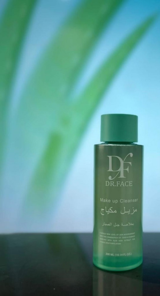 مزيل مكياج بخلاصة جل الصبار من دكتور فيس