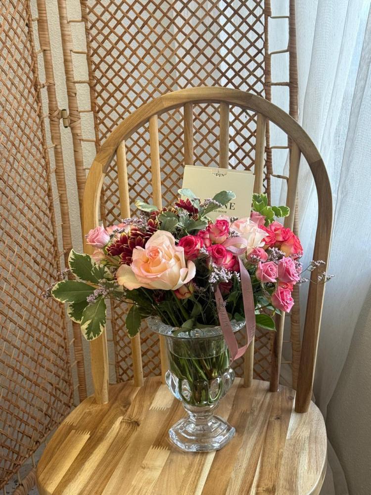 فازة ورد طبيعي