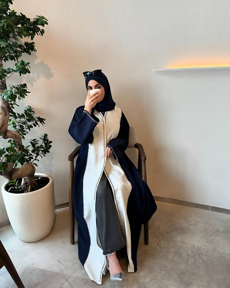 عبايات ملون
