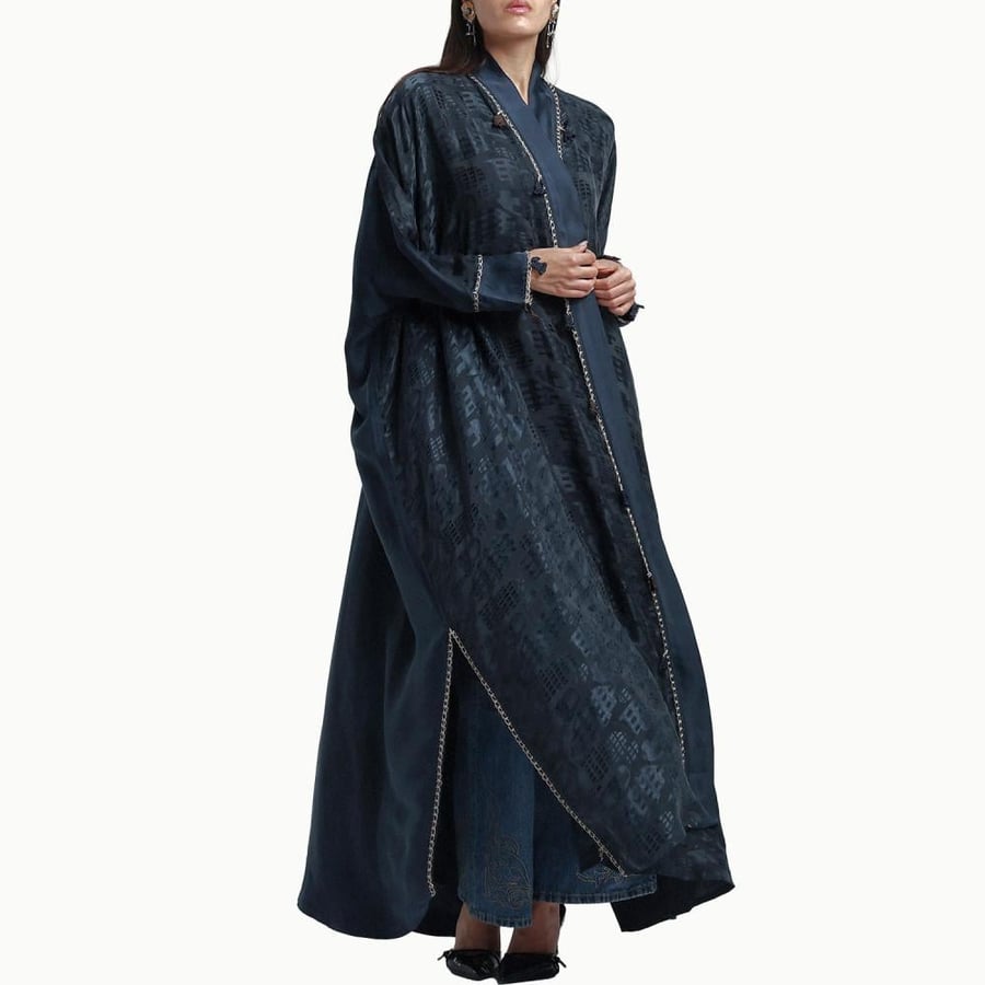 AB0150 – عباية بشت مع تفاصيل كورشيه