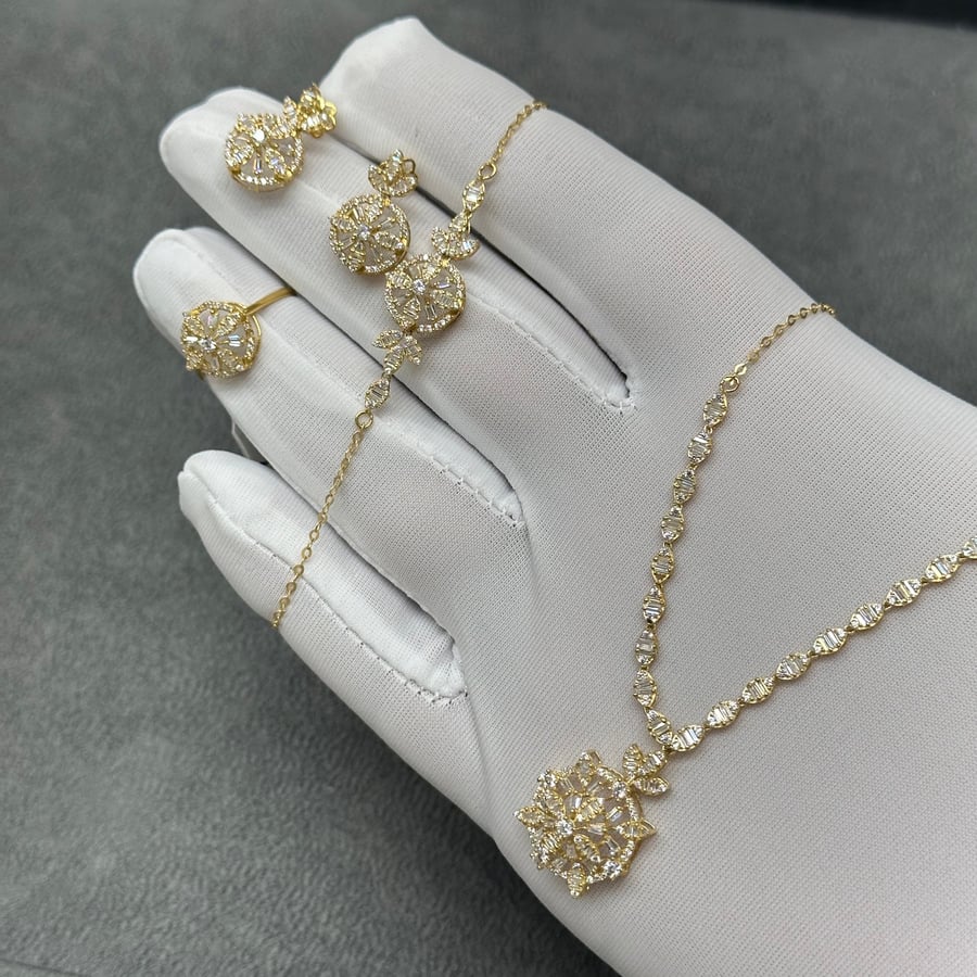 طقم تصميم الالماس 18k