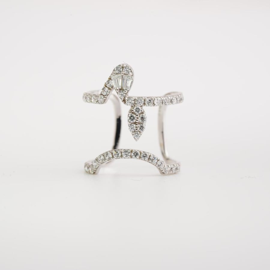 Nail ring 08